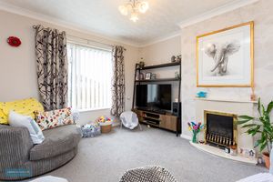 Sitting / Dining Room- click for photo gallery